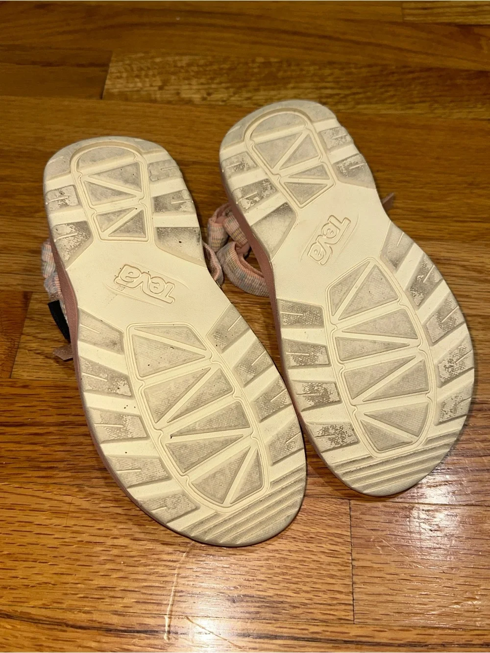 Teva Hurricane Girls Strappy Sandals size 2